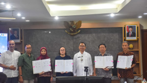 Pelaku Usaha dan Sepuluh Mitranya Teken MoU, Kementan Targetkan Lonjakan Populasi Sapi Perah